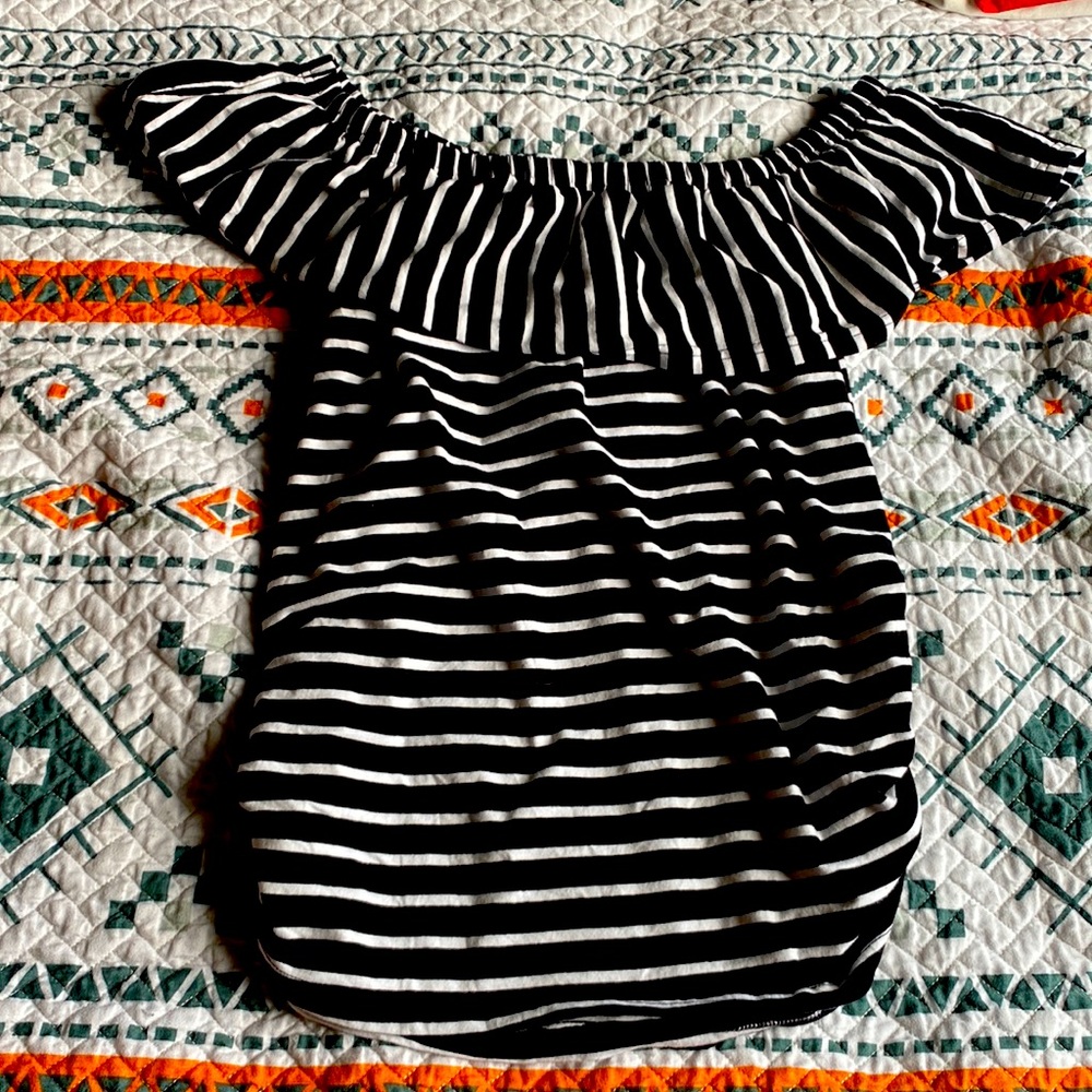 Oh! Mamma striped off shoulder ruffle maternity top size Large